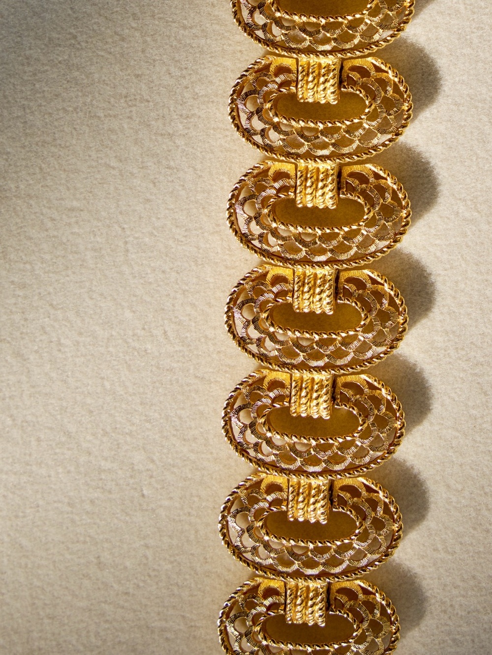 Vintage Crown Trifari Gold-Tone Link Bracelet | 1950s–1960s